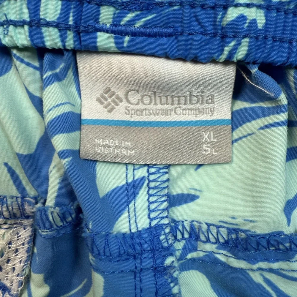 Columbia Shorts Men's XL Blue Green Tropical Floral Swim Trunks Mesh‎
